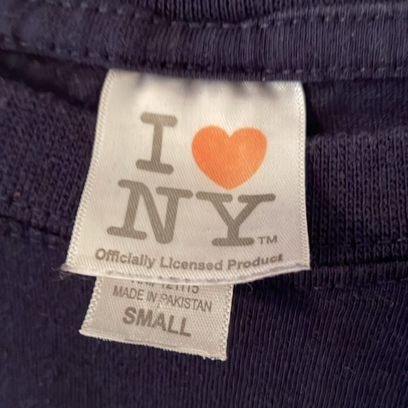 Black I heart love New York T-shirt size small, authentic I heart NY wear unisex - Picture 2 of 6